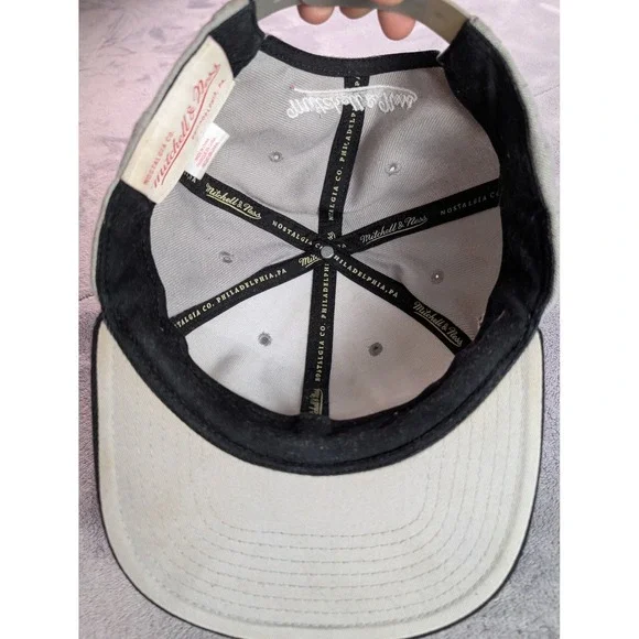 Mitchell & Ness San Antonio Spurs 2007 NBA Finals Snapback Hat Grey Black Mens - Picture 6 of 7